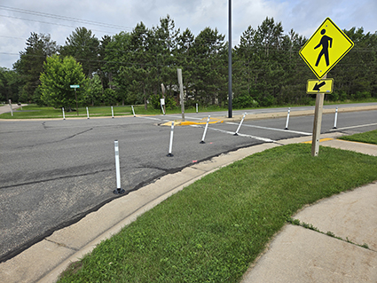 Temporary curb extension using flexible delineators